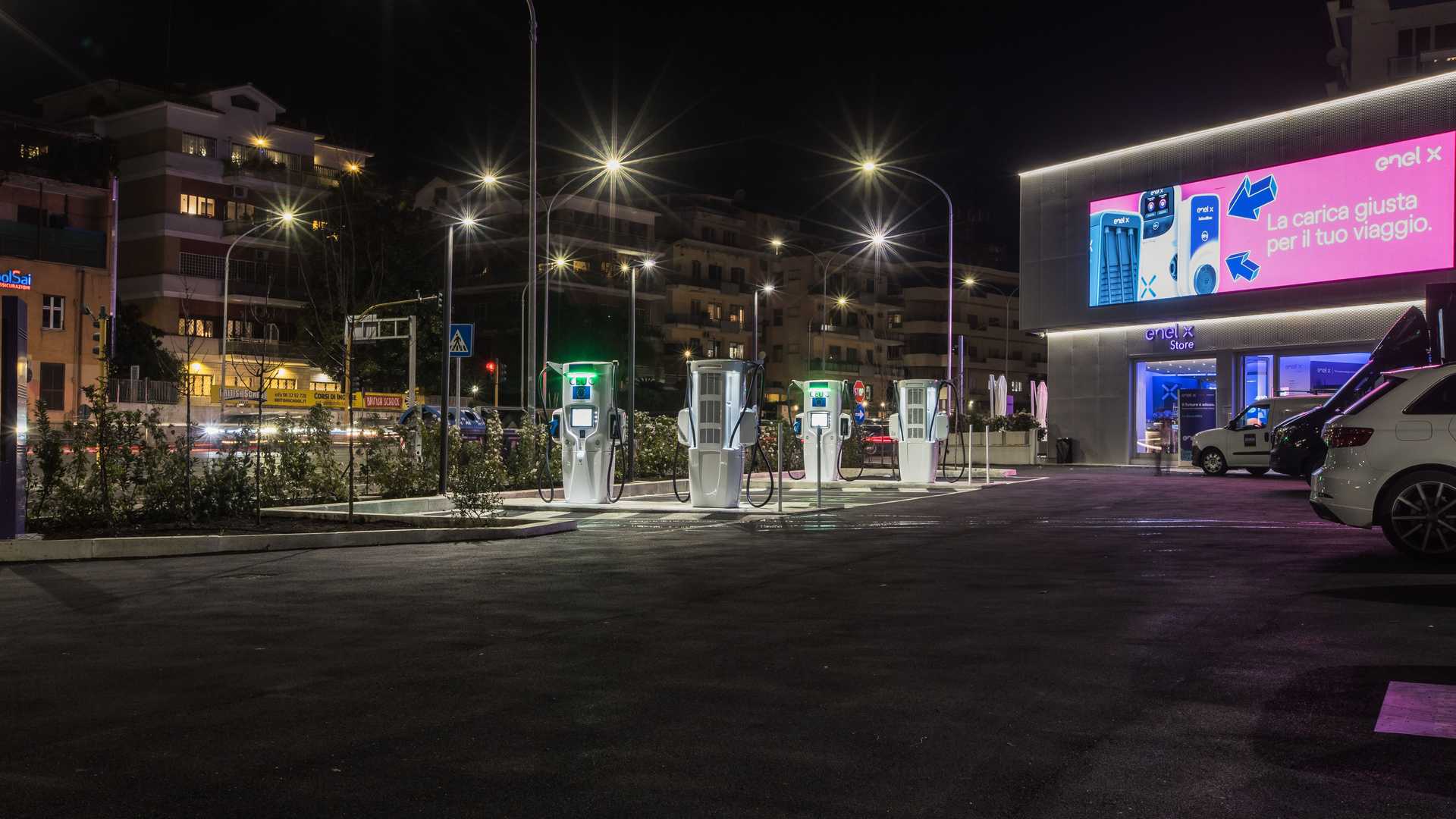 enel-x-charging-station-ecco-la-stazione-romana